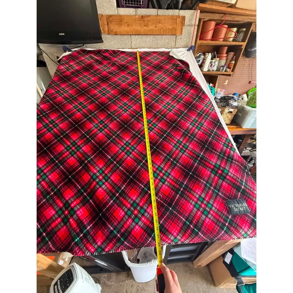 Victoria's secret Sherpa lined throw blanket red